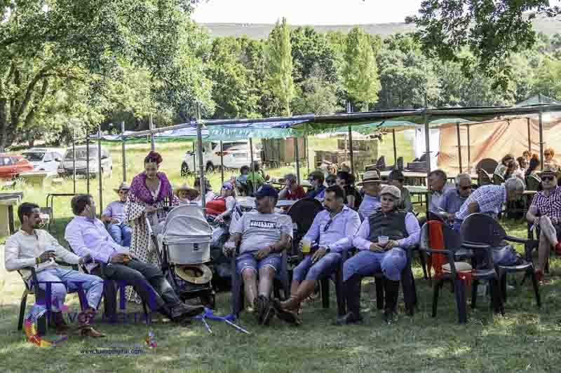 San Mamés se convierte en epicentro del espíritu rociero gracias a la Asociación Cultural Magius 91