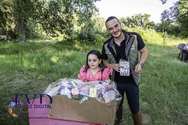 San Mamés se convierte en epicentro del espíritu rociero gracias a la Asociación Cultural Magius 105