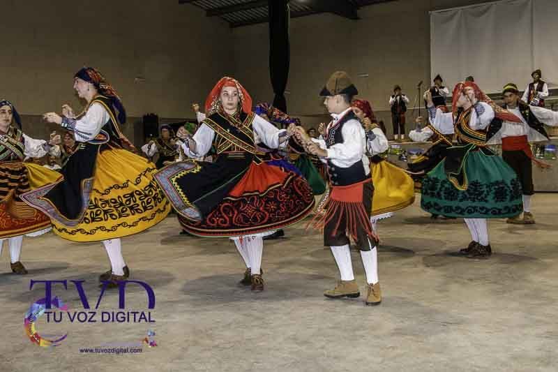 Tábara renueva su magia ancestral en la Noche de San Juan gracias a la Asociación Cultural Magius 38