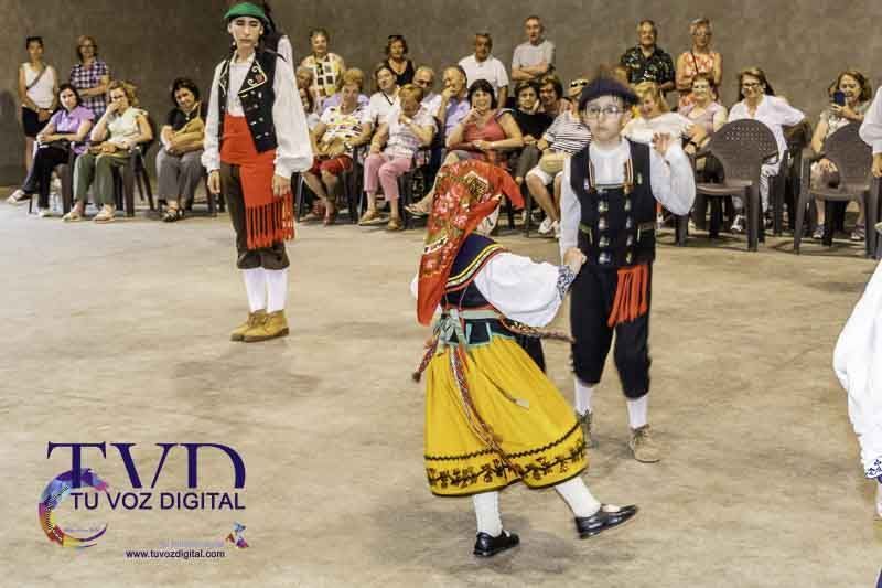 Tábara renueva su magia ancestral en la Noche de San Juan gracias a la Asociación Cultural Magius 53