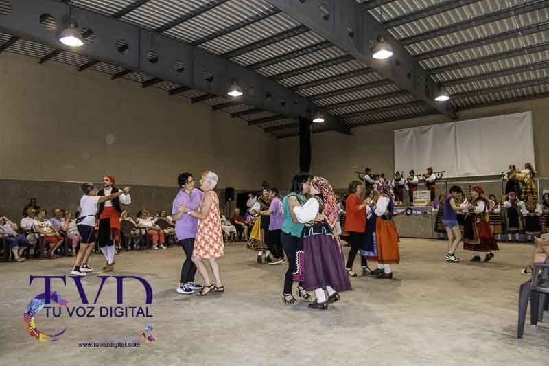 Tábara renueva su magia ancestral en la Noche de San Juan gracias a la Asociación Cultural Magius 58