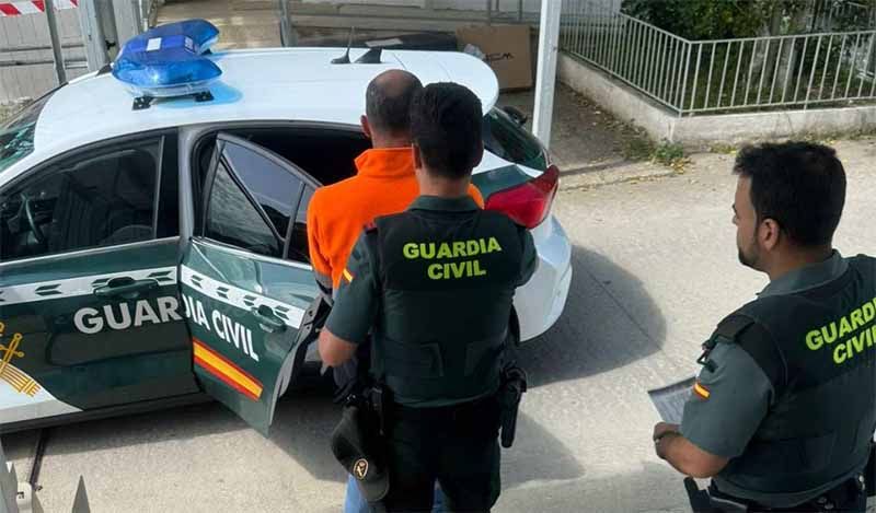 Un detenido y un imputado por tráfico de drogas en dos actuaciones en la provincia 1