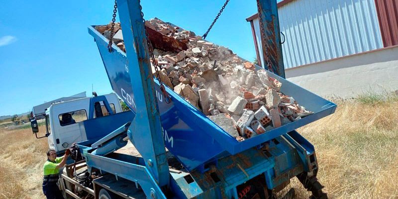 La Diputación de Zamora renueva el servicio de recogida de residuos de obra menor y podas para los próximos cinco años con una inversión de 400.000 euros 1