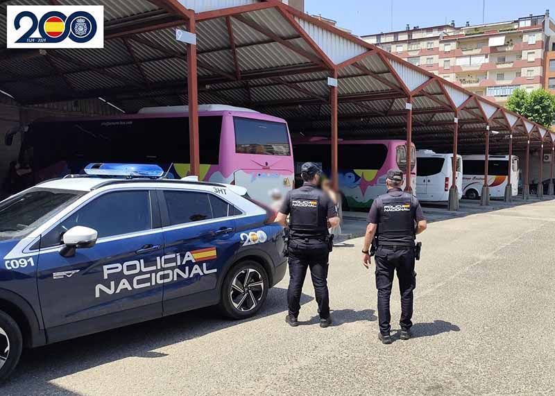 La Policía Nacional lanza una campaña informativa para prevenir estafas, hurtos y robos durante las vacaciones de verano 1