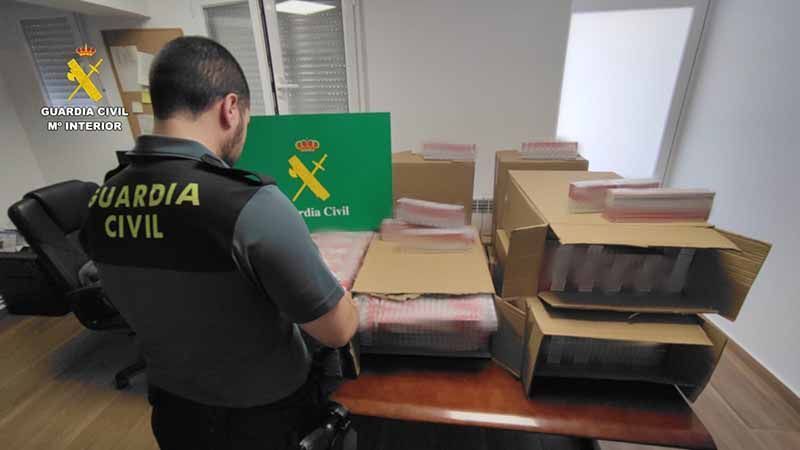 Más de 6.000 cajetillas de tabaco intervenidas por la Guardia Civil y un detenido por delito de contrabando 1