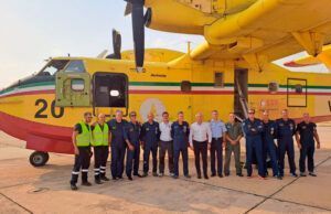 Dos aviones-cisterna Canadair italianos han aterrizado en la base aérea de Matacán (Salamanca) para participar en el dispositivo de lucha contra los incendios