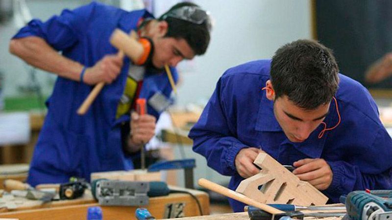 La Junta impulsa nuevas oportunidades laborales para 2.000 desempleados invirtiendo cerca de 7,5 millones de euros en el programa OFI 1