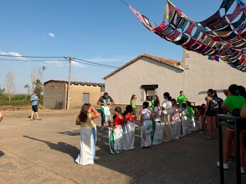 San Lorenzo sigue de fiesta: juegos, música y tradición con el sello de su asociación cultural 11