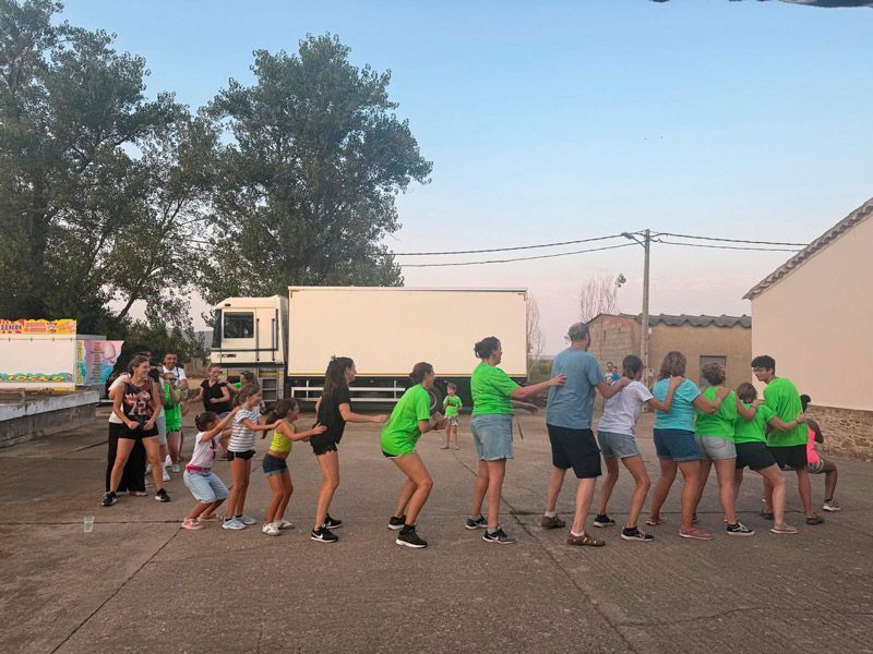 San Lorenzo sigue de fiesta: juegos, música y tradición con el sello de su asociación cultural 17