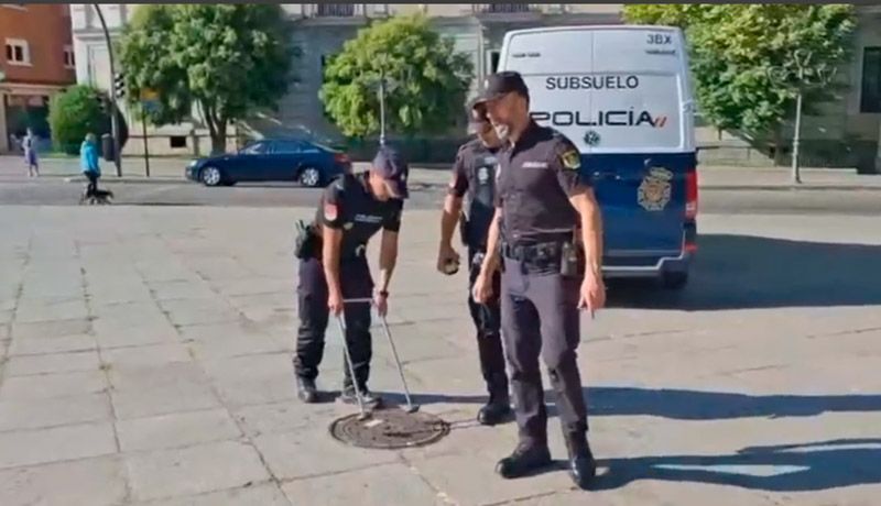 La Policía Nacional establece un amplio dispositivo en torno a la Vuelta Ciclista a España en Valladolid 1