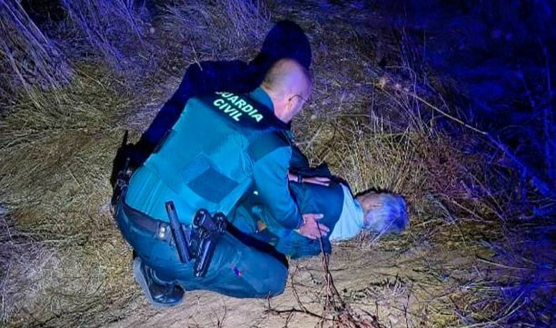 Localizada con síntomas de hipotermia una anciana desaparecida en Carbajales de Alba 1