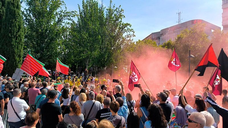 Más de un millar de voces en Zamora claman contra la política forestal de la Junta 2