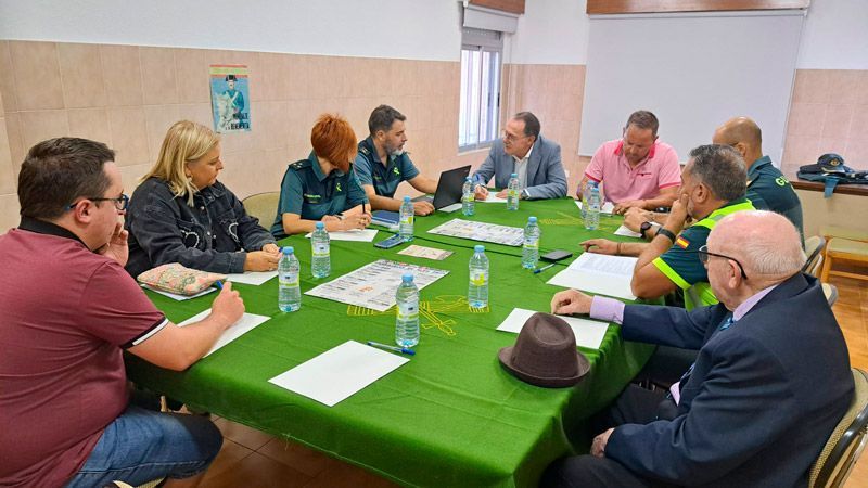 Reunión de coordinación de seguridad en Carbajales de Alba con motivo de las fiestas de la localidad 1