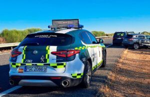 El Subsector Tráfico de la Guardia Civil detiene a dos personas por delitos contra la ley de seguridad vial y atentado contra agente de la autoridad