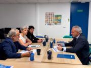 El delegado del Gobierno, Nicanor Sen, visita el Centro de Accem en Valladolid