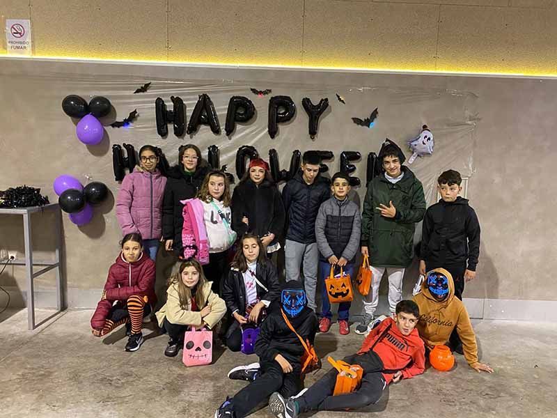 Halloween se salva de la lluvia en Tábara gracias a la Asociación Cultural Magius y al apoyo del Ayuntamiento 4