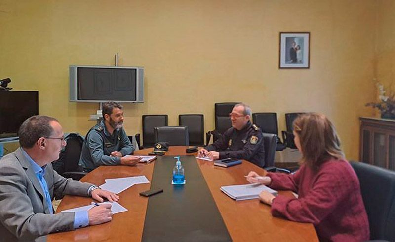 Reunión de coordinación entre Policía Nacional y Guardia Civil: un fin de semana tranquilo en Zamora y buenas noticias para Fermoselle 1