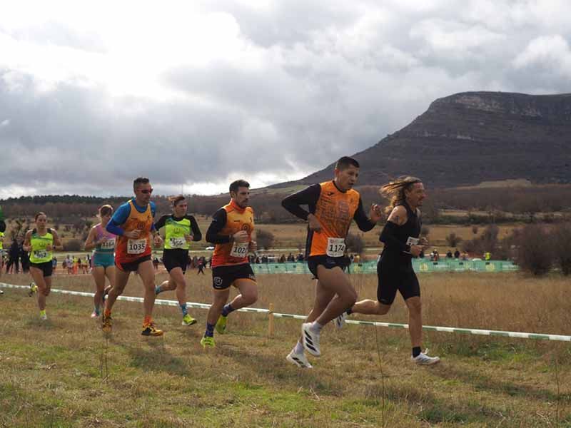 Matthew Kipchumba y Likina Amebaw brillan en el XXXI Campo a Través Internacional de Soria 12