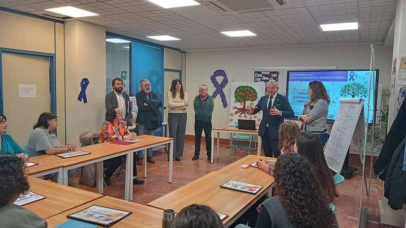 Nicanor Sen visita Fundación INTRAS para felicitarla por el reconocimiento Meninas autonómico 2025 1