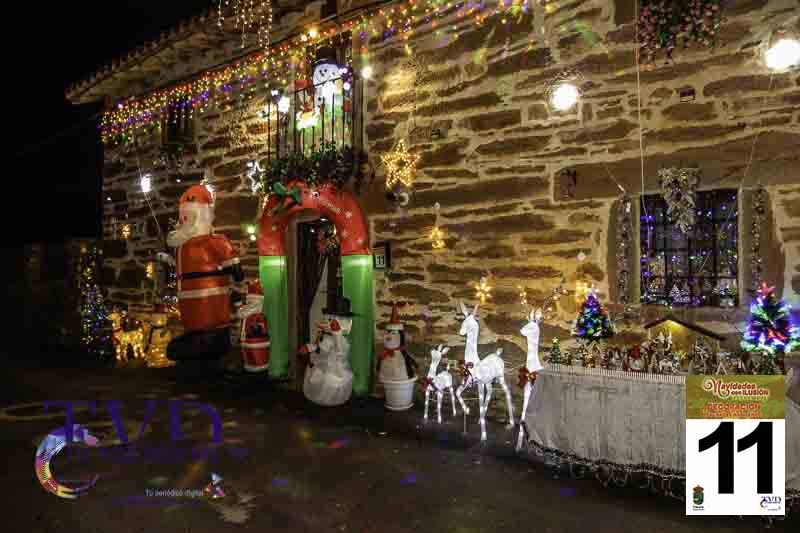 La Iluminación de Fachadas Navideñas llena de magia “Navidades con Ilusión” en Tábara 38