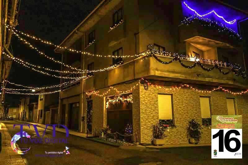 La Iluminación de Fachadas Navideñas llena de magia “Navidades con Ilusión” en Tábara 51