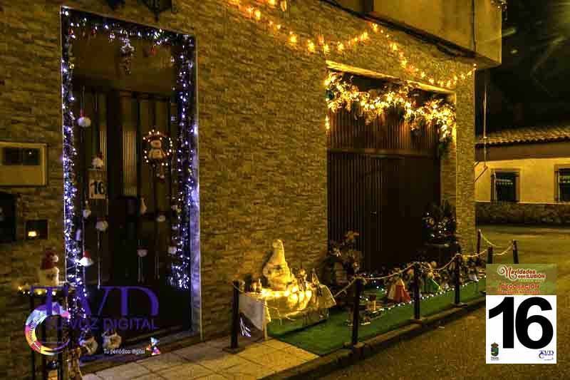 La Iluminación de Fachadas Navideñas llena de magia “Navidades con Ilusión” en Tábara 52