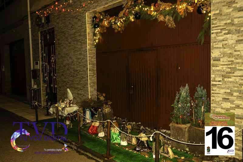 La Iluminación de Fachadas Navideñas llena de magia “Navidades con Ilusión” en Tábara 54