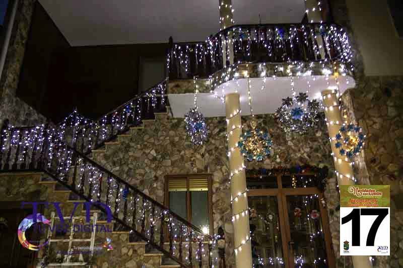 La Iluminación de Fachadas Navideñas llena de magia “Navidades con Ilusión” en Tábara 57