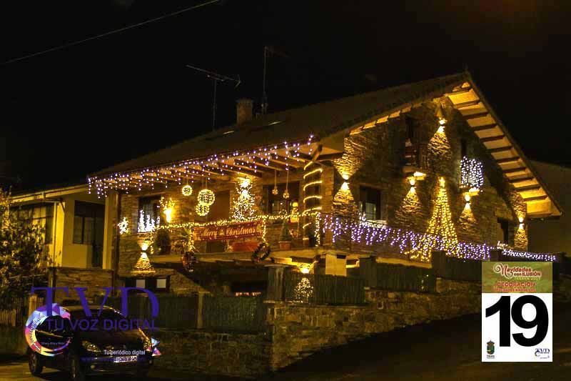 La Iluminación de Fachadas Navideñas llena de magia “Navidades con Ilusión” en Tábara 59