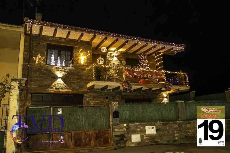 La Iluminación de Fachadas Navideñas llena de magia “Navidades con Ilusión” en Tábara 62