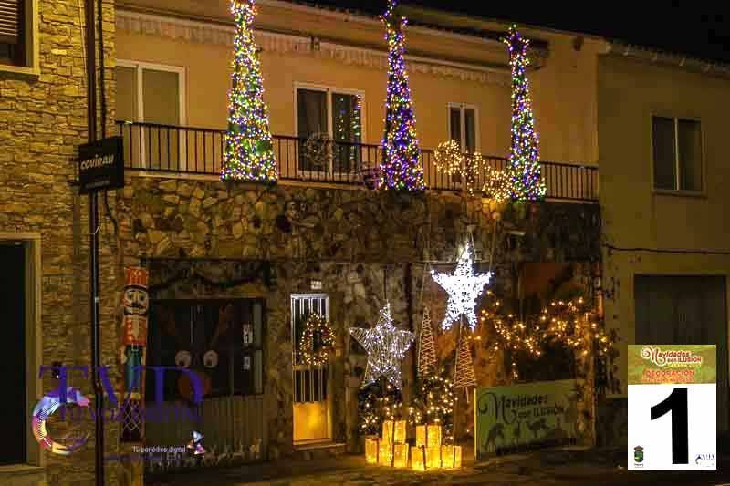 La Iluminación de Fachadas Navideñas llena de magia “Navidades con Ilusión” en Tábara 4