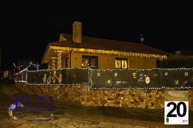 La Iluminación de Fachadas Navideñas llena de magia “Navidades con Ilusión” en Tábara 64