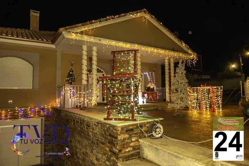 La Iluminación de Fachadas Navideñas llena de magia “Navidades con Ilusión” en Tábara 79