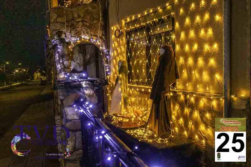 La Iluminación de Fachadas Navideñas llena de magia “Navidades con Ilusión” en Tábara 83