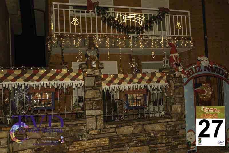 La Iluminación de Fachadas Navideñas llena de magia “Navidades con Ilusión” en Tábara 89