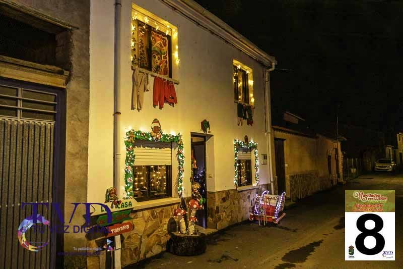 La Iluminación de Fachadas Navideñas llena de magia “Navidades con Ilusión” en Tábara 29