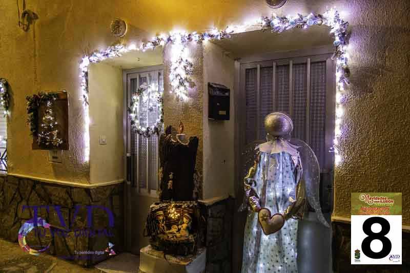 La Iluminación de Fachadas Navideñas llena de magia “Navidades con Ilusión” en Tábara 32