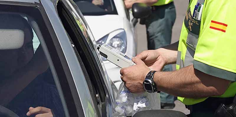 La DGT intensifica los controles de alcohol y drogas en Zamora ante la cercanía de las fiestas navideñas 1