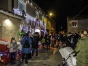 Tábara enciende la magia de la Navidad con la sexta edición de las Fachadas Navideñas