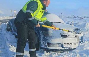 La Guardia Civil rescata a dos usuarios atrapados en su vehículo a causa del temporal de nieve