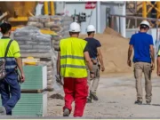 Más de tres millones de trabajadores extranjeros sostienen el empleo en España y ya representan el 14,1% de los cotizantes