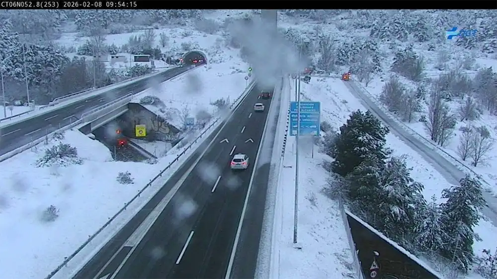 Nieve en Sanabria: carreteras del Estado en nivel verde, pero con avisos hidrológicos activos