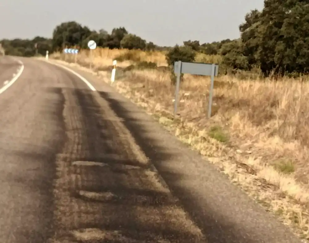 UPL reclama a la Junta la reparación urgente de la carretera CL-612 entre Zamora y Villalpando por su mal estado 1 UPL reclama a la Junta la reparación urgente de la carretera CL-612 entre Zamora y Villalpando por su mal estado