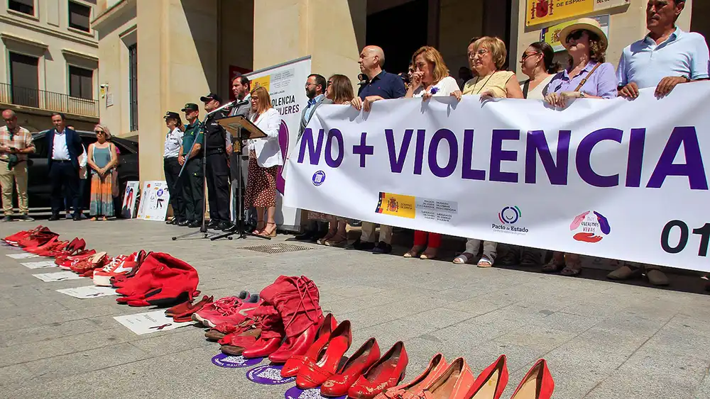Consternación por dos nuevos crímenes machistas que elevan a 14 las mujeres asesinadas en 2026