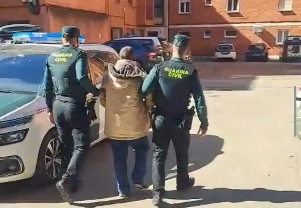 Detenido en Benavente un hombre por múltiples robos con fuerza en establecimientos públicos