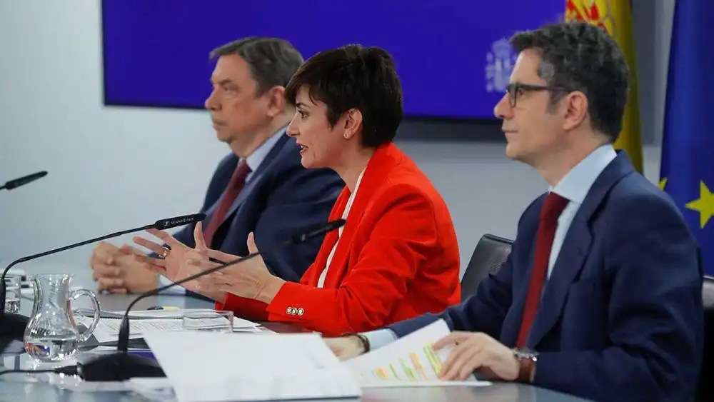 El Gobierno ratifica su firme compromiso con la lucha por la igualdad real y efectiva entre mujeres y hombres