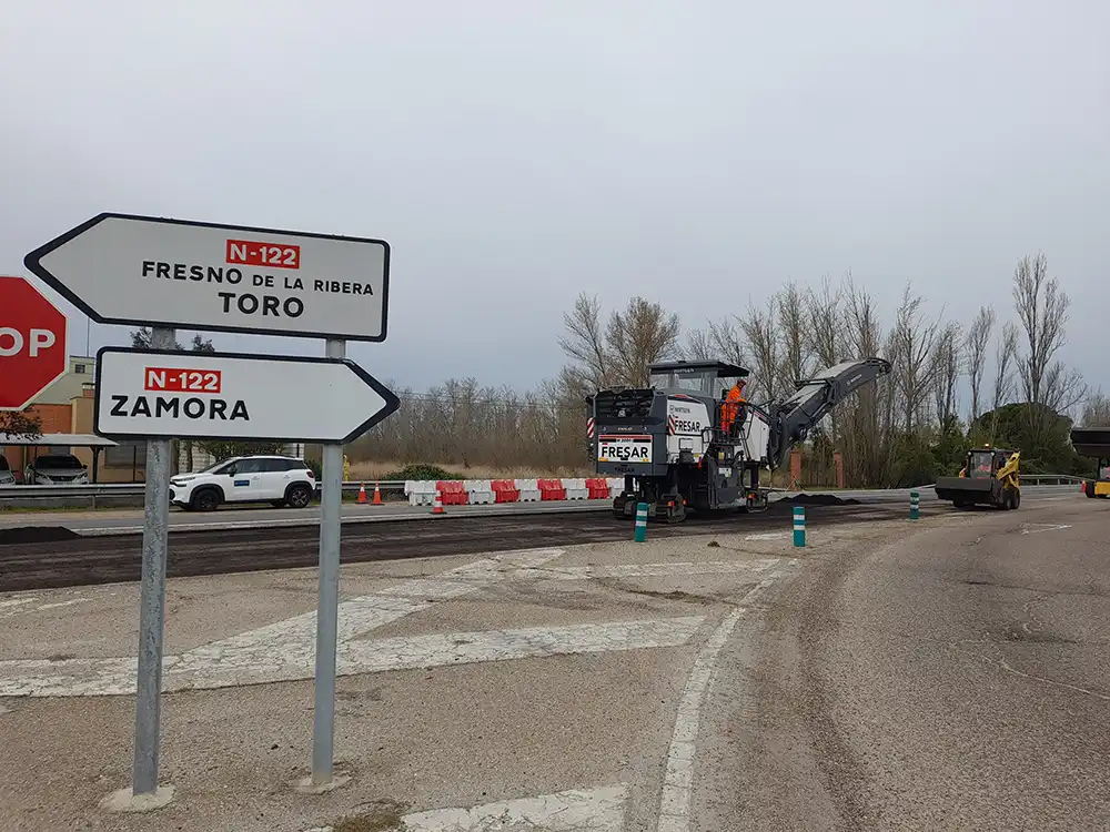 Transportes repone con asfalto sostenible varios tramos de firme de la N-122 en la provincia de Zamora, con una inversión de 2,59 millones de euros