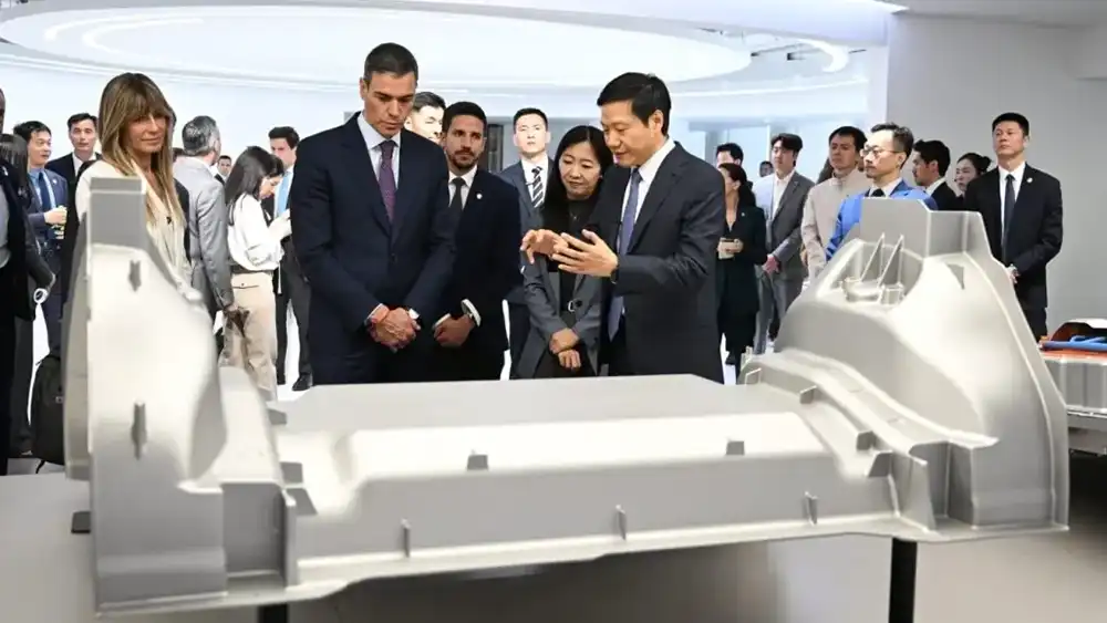 Pedro Sánchez celebra la regularización histórica de migrantes como avance social, económico y moral