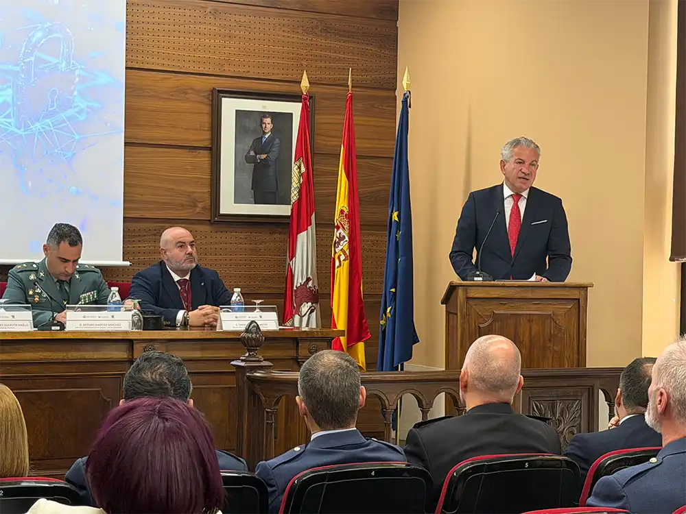 La Guardia Civil impulsa la sensibilización sobre ciberseguridad en Salamanca