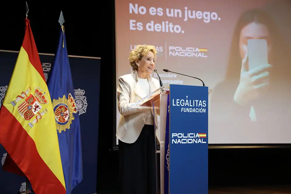 “No es un juego. Es delito”: campaña nacional para frenar el acoso digital entre adolescentes